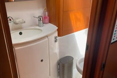  Yacht Photos Pics Lagoon 440 owners version 2007