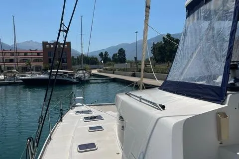  Yacht Photos Pics Lagoon 440 owners version 2007