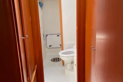  Yacht Photos Pics Lagoon 440 owners version 2007