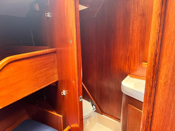 Godspeed Yacht Photos Pics 