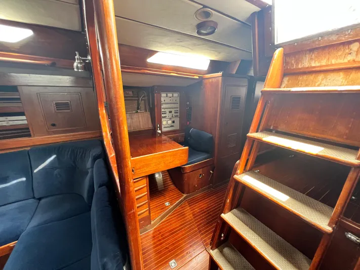 Godspeed Yacht Photos Pics 