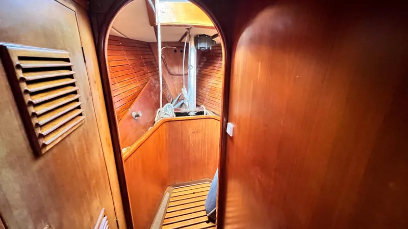 Godspeed Yacht Photos Pics 