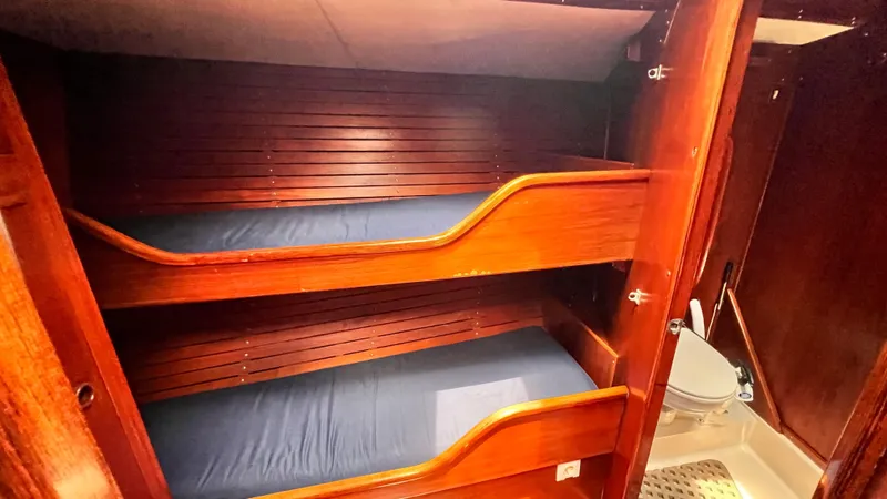 Godspeed Yacht Photos Pics 