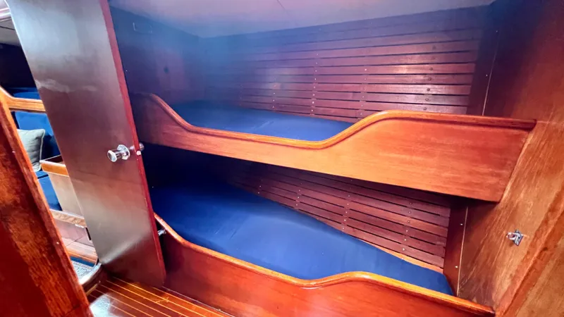 Godspeed Yacht Photos Pics 