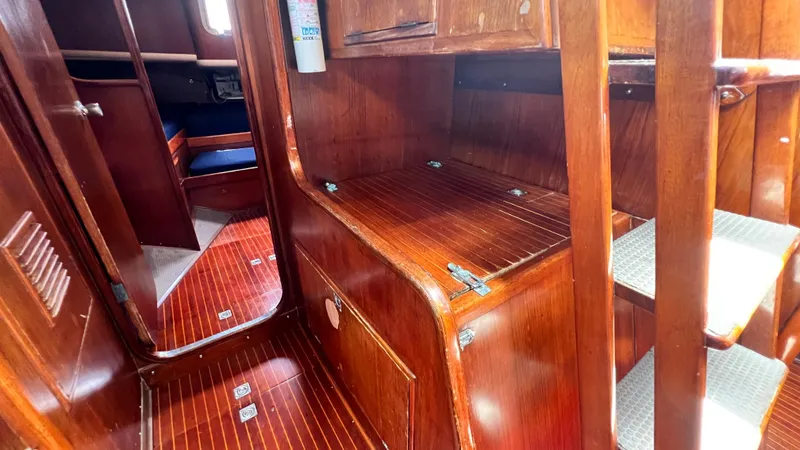 Godspeed Yacht Photos Pics 