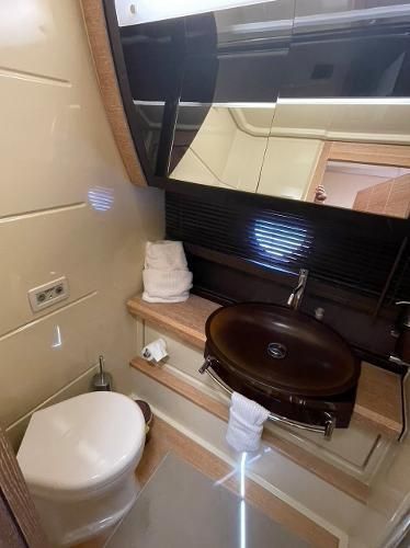 2011 Azimut Flybridge Range 53