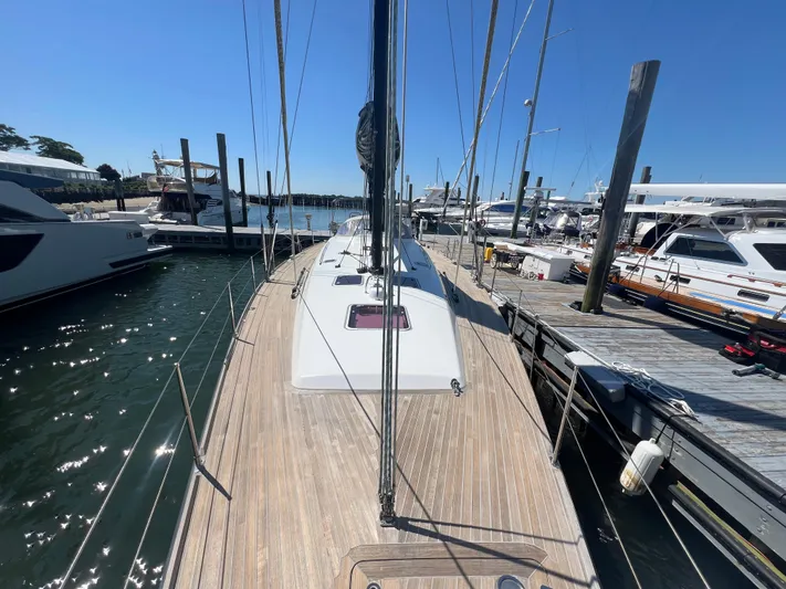 Bella Vela Yacht Photos Pics 