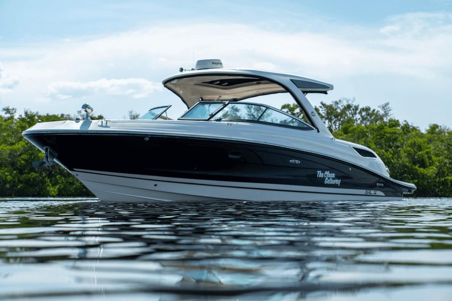 2016 Sea Ray 350 SLX