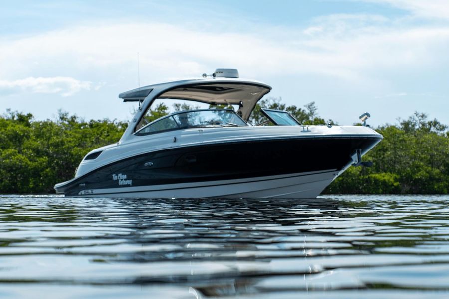 2016 Sea Ray 350 SLX