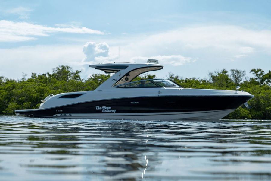 2016 Sea Ray 350 SLX