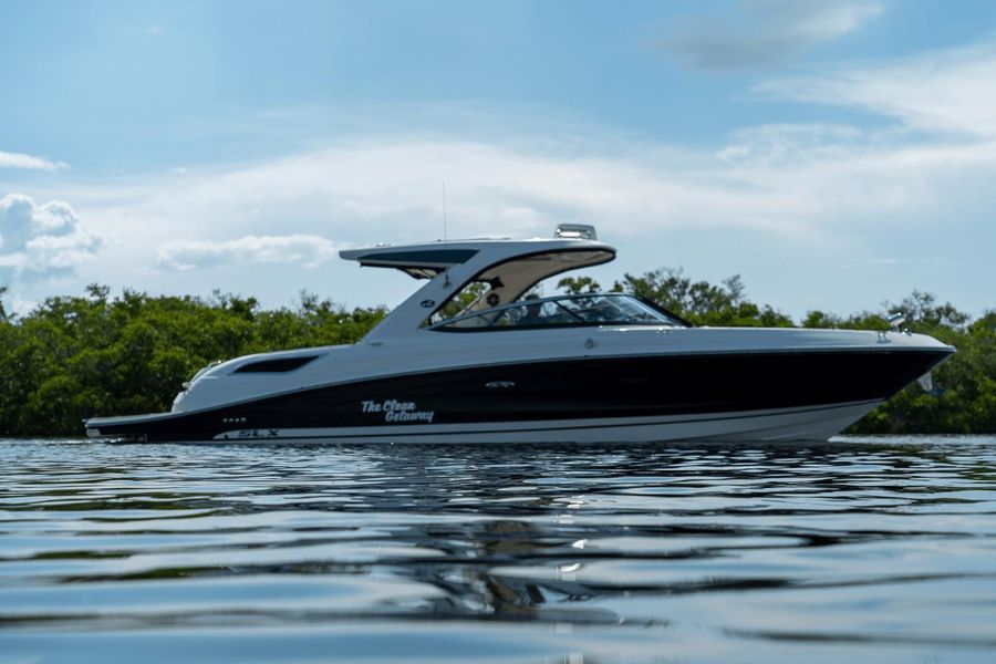 2016 Sea Ray 350 SLX