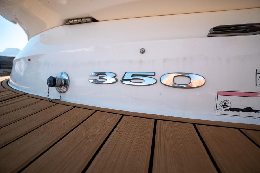 2016 Sea Ray 350 SLX