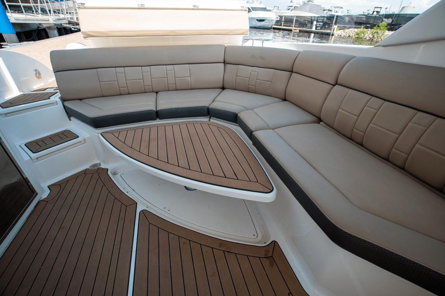 2016 Sea Ray 350 SLX