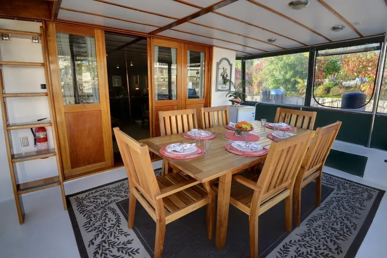 Boatel I Yacht Photos Pics 