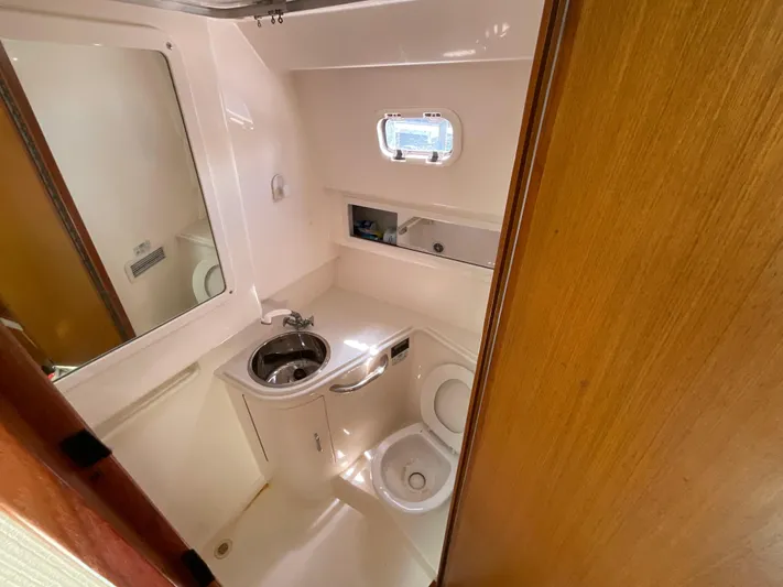 Renegade Yacht Photos Pics 