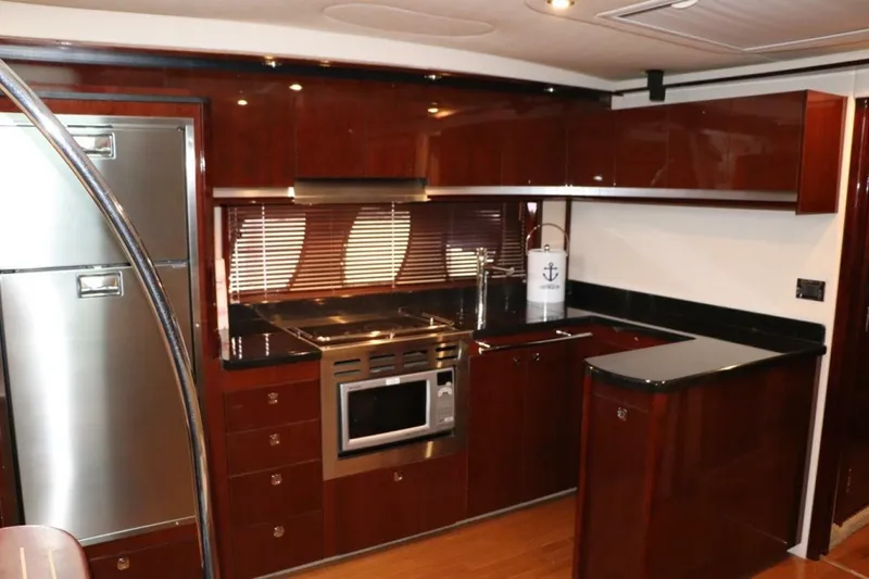  Yacht Photos Pics 2010 Sea Ray Sundancer 500 - Image 33
