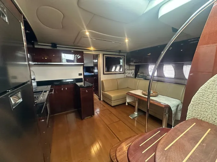  Yacht Photos Pics 2010 Sea Ray Sundancer 500 - Image 29