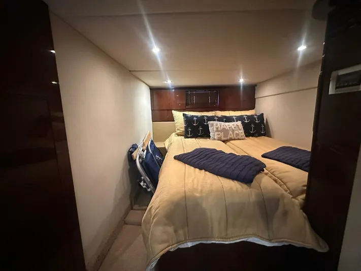  Yacht Photos Pics 2010 Sea Ray Sundancer 500 - Image 35