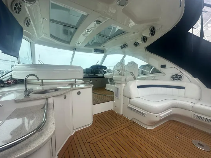  Yacht Photos Pics 2010 Sea Ray Sundancer 500 - Image 11