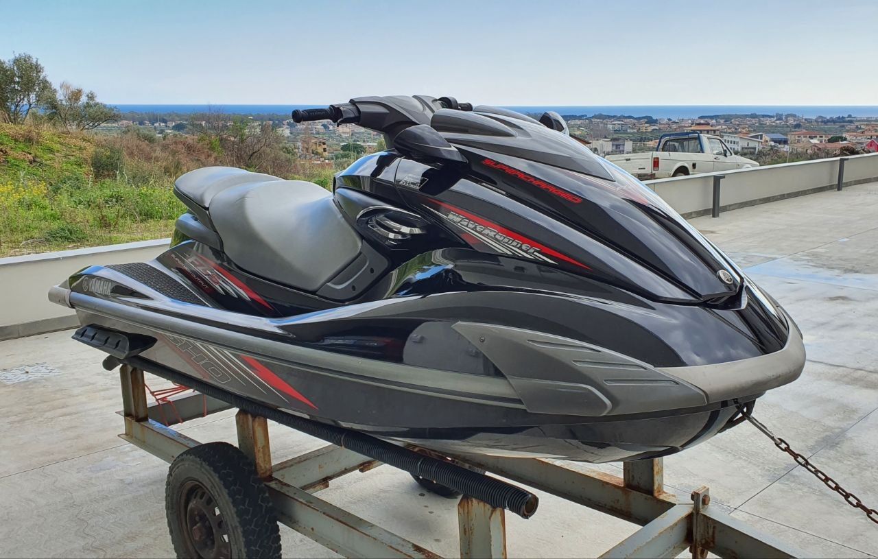 2010 Yamaha WaveRunner yamaha fzs 1812cc turbo