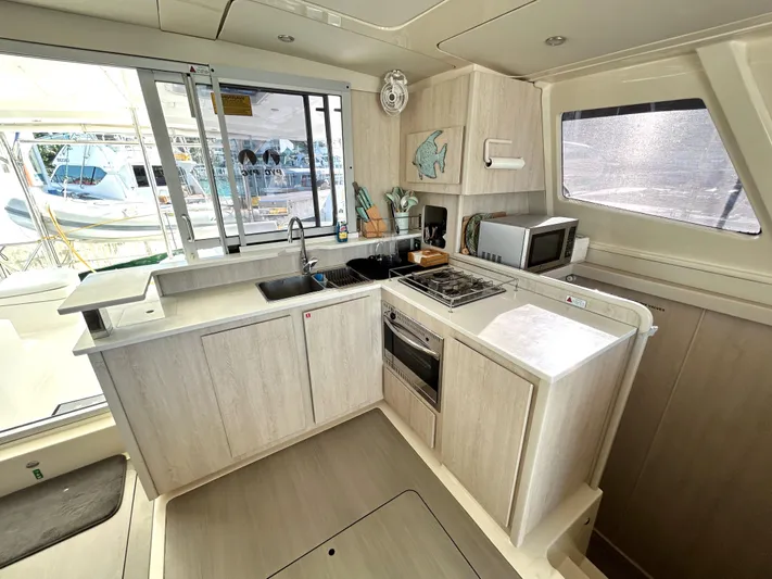 Mojito Yacht Photos Pics 