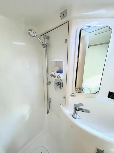 Mojito Yacht Photos Pics 