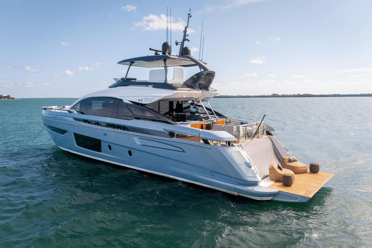 2022 Azimut 94 