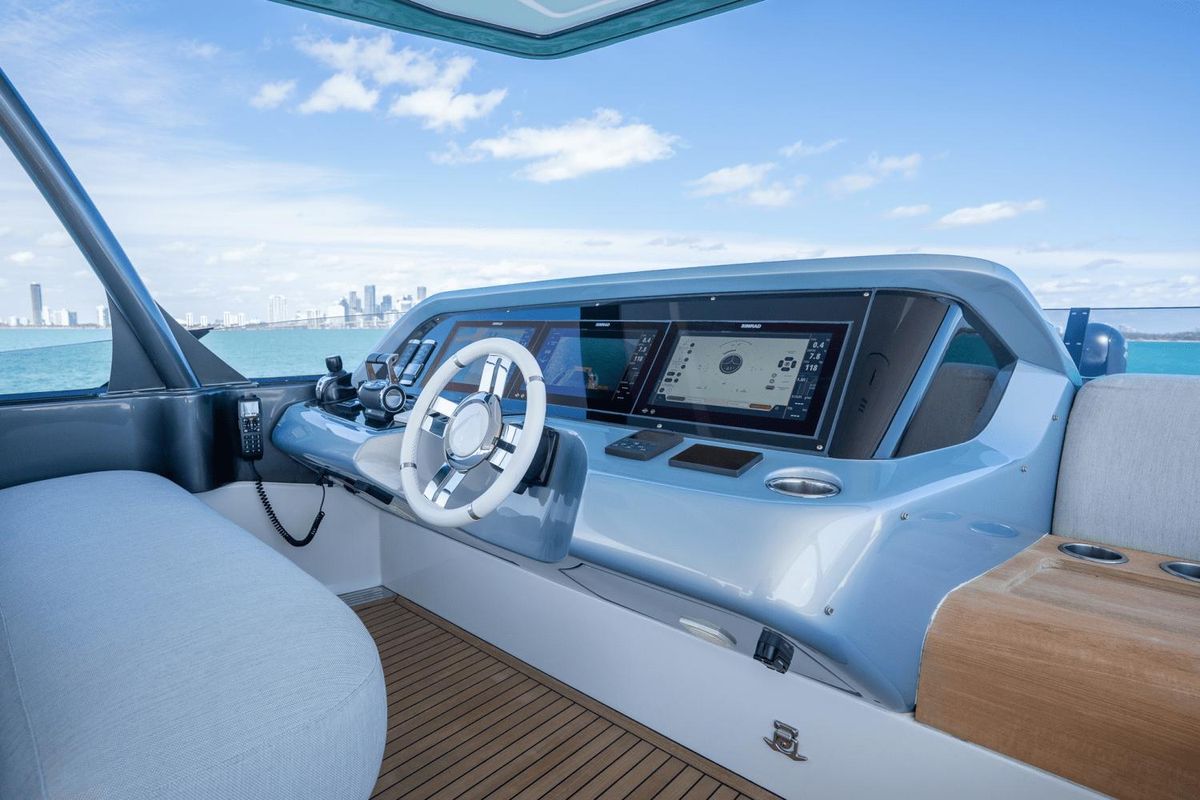 2022 Azimut 94 
