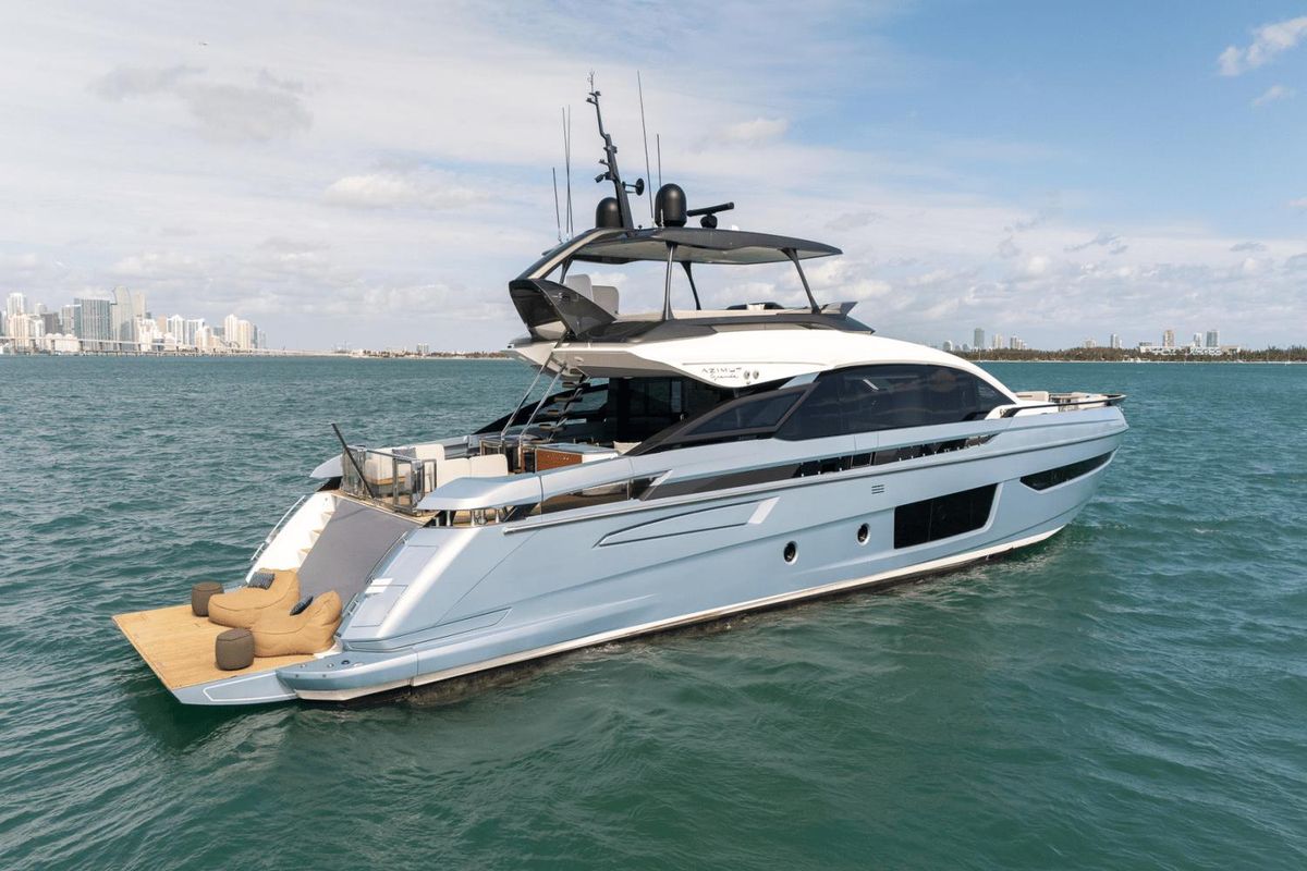 2022 Azimut 94 