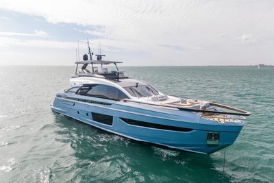 Yacht