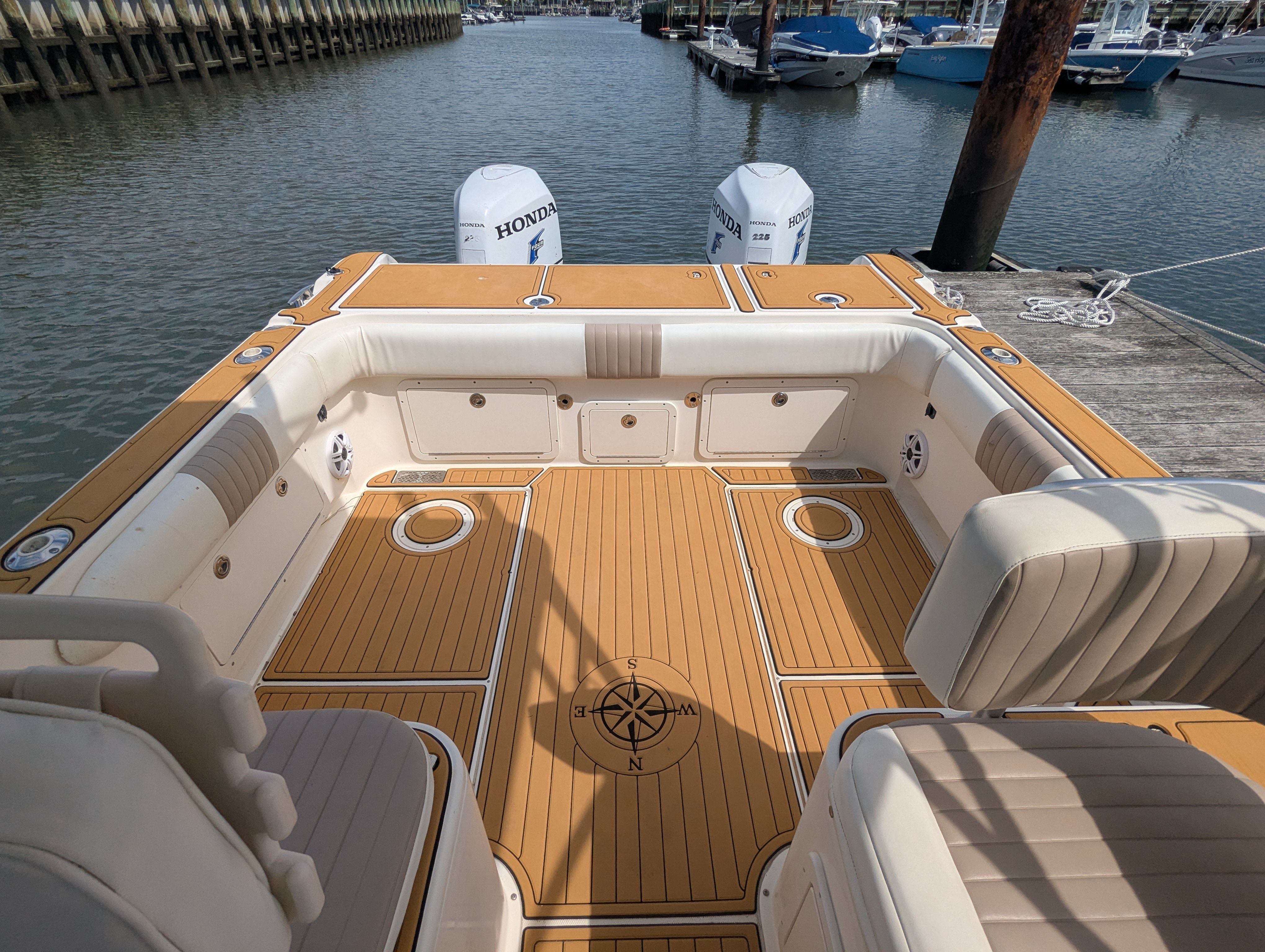 2005 WORLD CAT 270 EC - Image 7