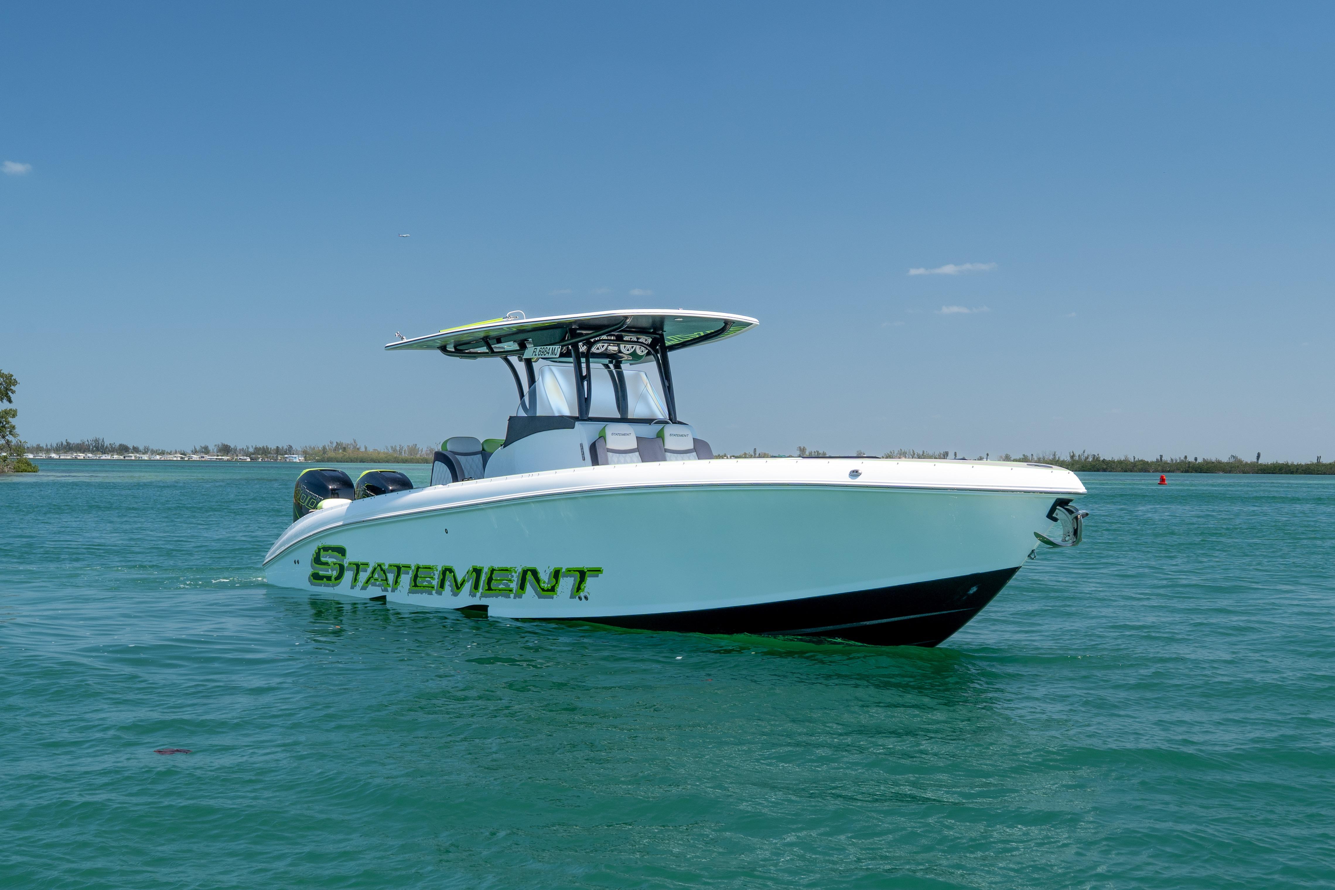 2017 Statement 350 Open boat on clear blue water under a sunny sky.