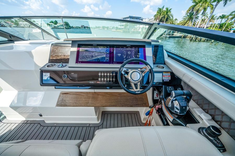 2020 Sea Ray SLX 400 OB