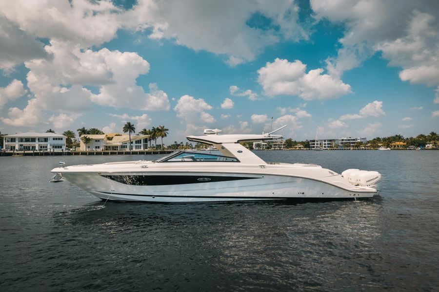 2020 Sea Ray SLX 400 OB