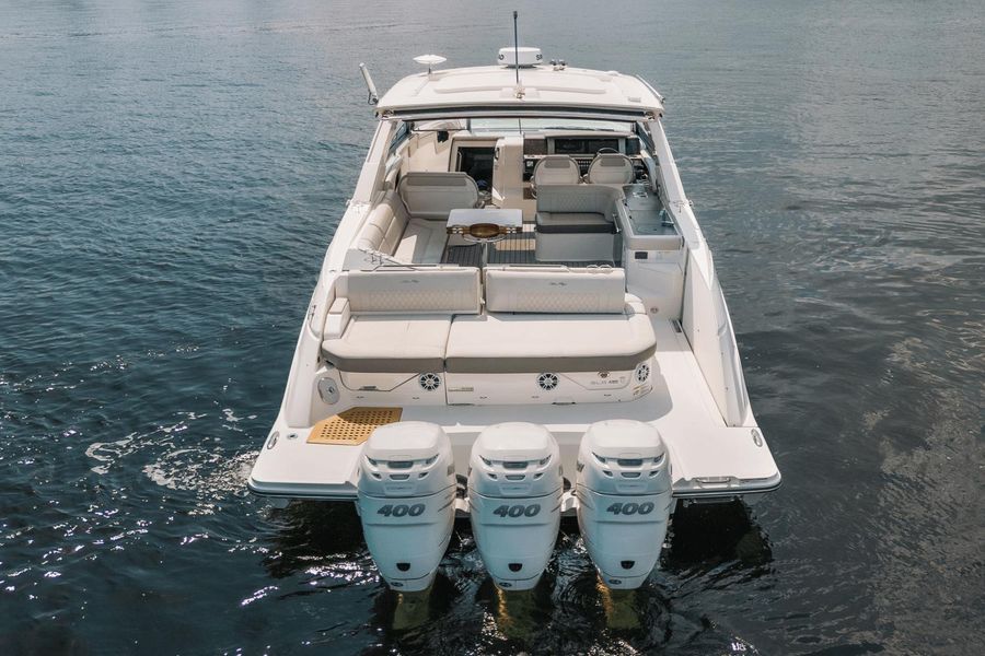 2020 Sea Ray SLX 400 OB