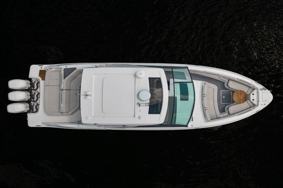2020 Sea Ray SLX 400 OB