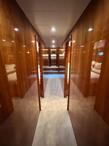 Sue Carolyn Yacht Photos Pics Luxurious wooden interior hallway of 2003 Hargrave Sky Lounge yacht.