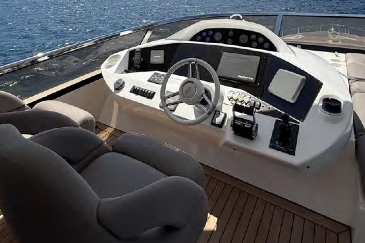 2011 Sunseeker 80 