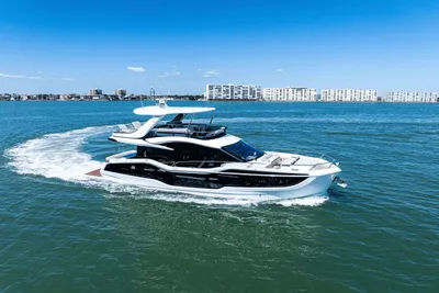 Galeon 560 Fly