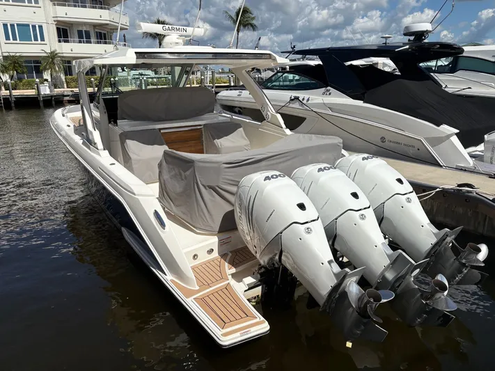  Yacht Photos Pics 2023 TIARA YACHTS 38 LS - Image 4