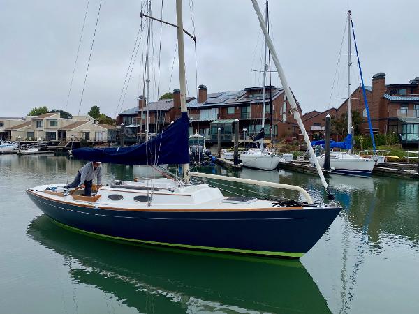 2001 Alerion Express 28