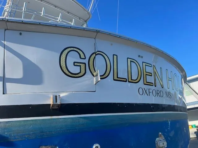  Yacht Photos Pics 2002 Hatteras 55 Convertible boat with "Golden Hook" name, Oxford, MS.