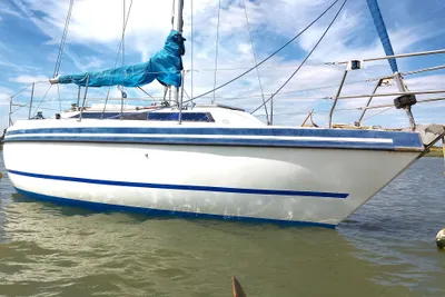 1990 Mirage Yachts Mirage 2700