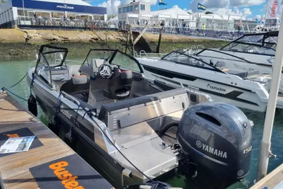 2022 Buster XXL 6.25m Aluminium Boat with Yamaha F150XB Outboard Engine