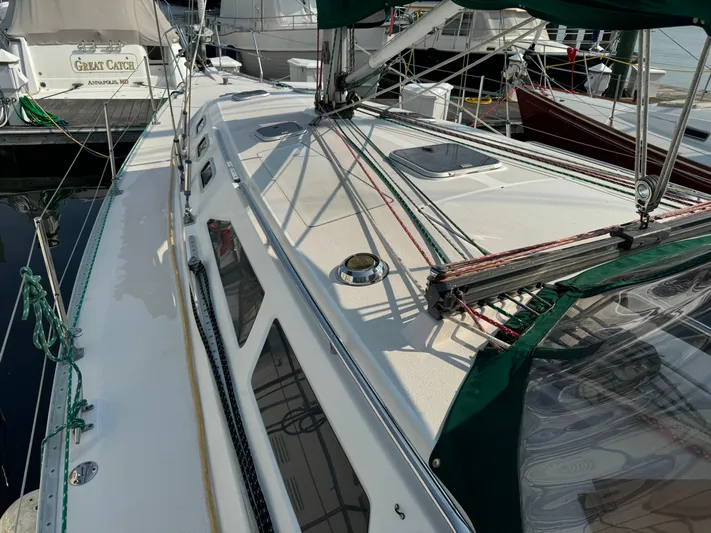 Inishowen Yacht Photos Pics Wide Sidedecks