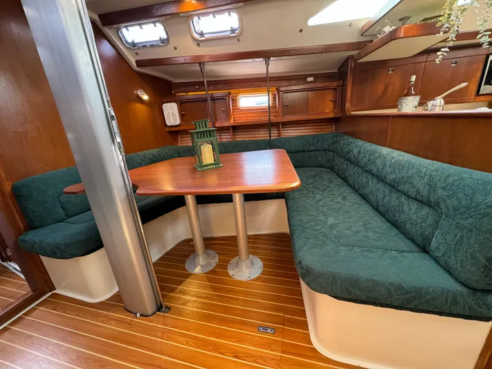 Inishowen Yacht Photos Pics Starboard Salon