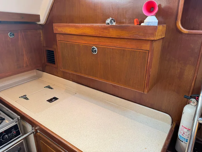 Inishowen Yacht Photos Pics Galley Storage