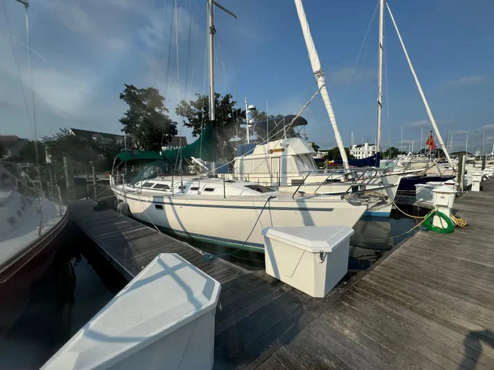 Inishowen Yacht Photos Pics At the Dock