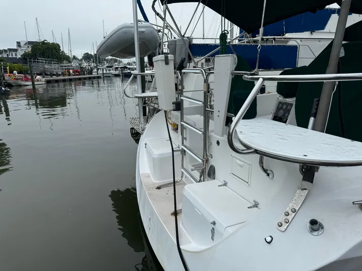 Inishowen Yacht Photos Pics Stern Perch Seats