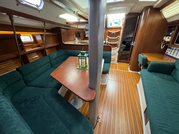 Inishowen Yacht Photos Pics Salon View Aft